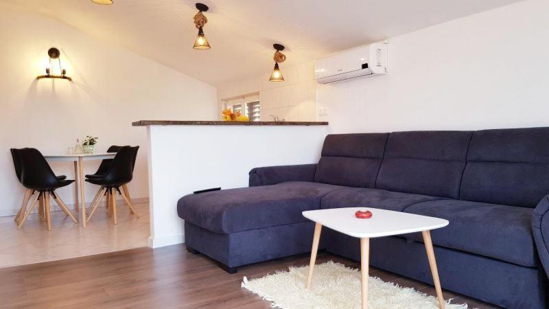 Apartment Mirjana Vodice Eksteriør bilde