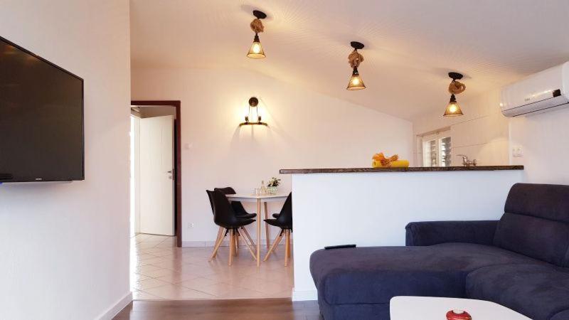 Apartment Mirjana Vodice Eksteriør bilde